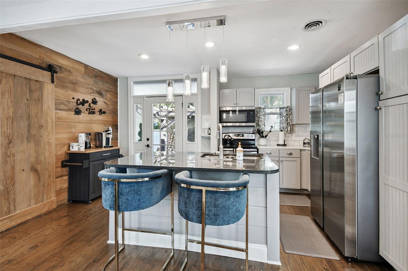 Image 22 of 56 For 3319 Paul Avenue