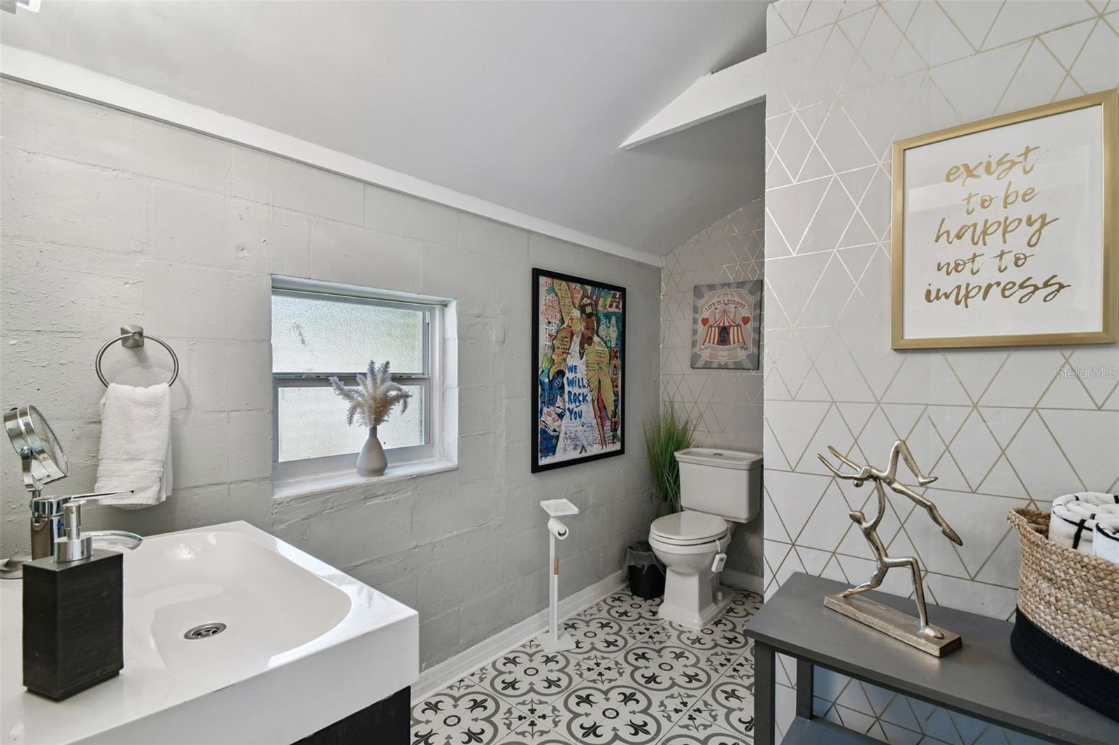 Image 42 of 56 For 3319 Paul Avenue