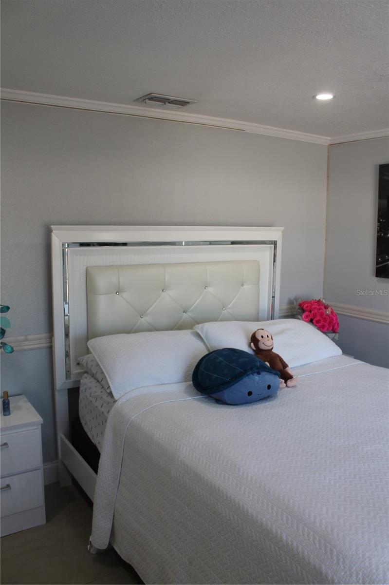 Listing photo id 22 for 9006 Lunar Lane