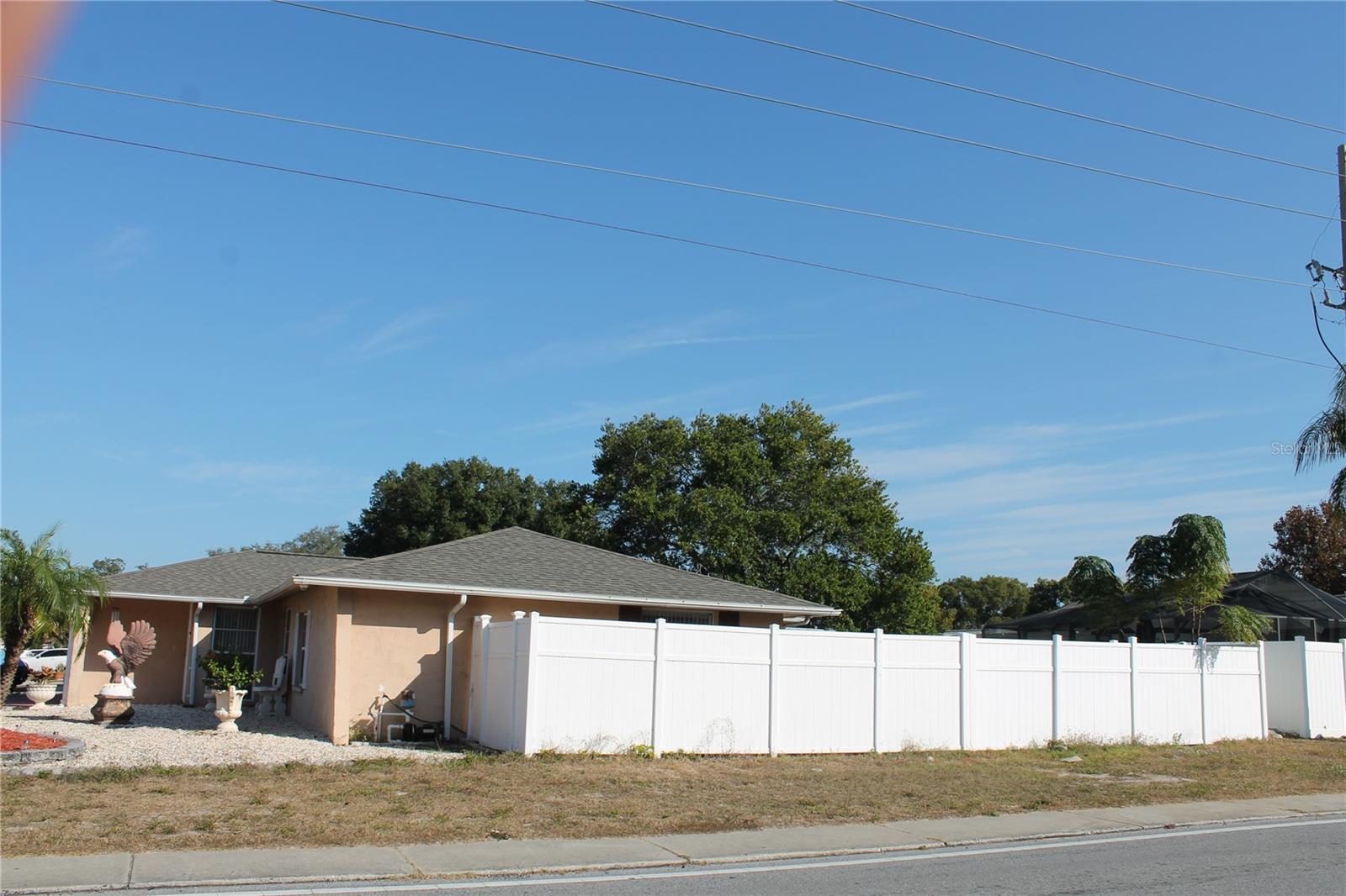 Listing photo id 1 for 9006 Lunar Lane