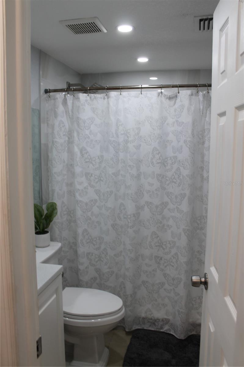 Listing photo id 30 for 9006 Lunar Lane