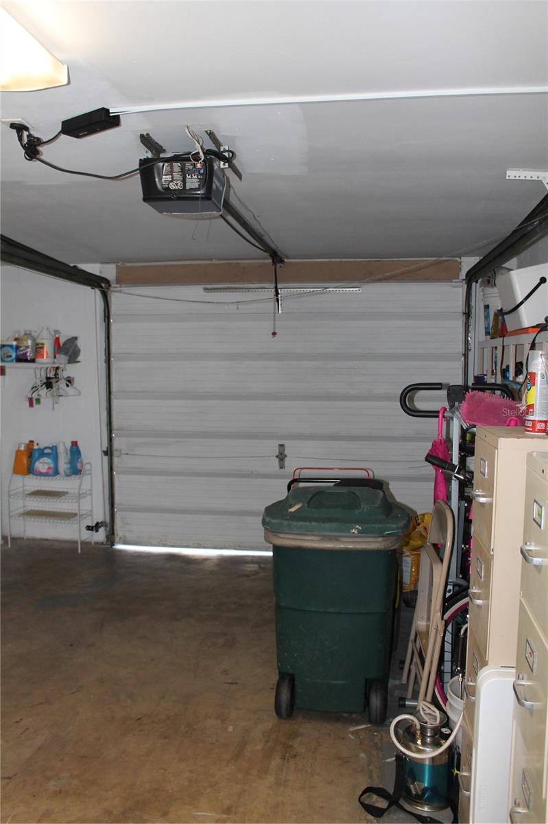 Listing photo id 36 for 9006 Lunar Lane