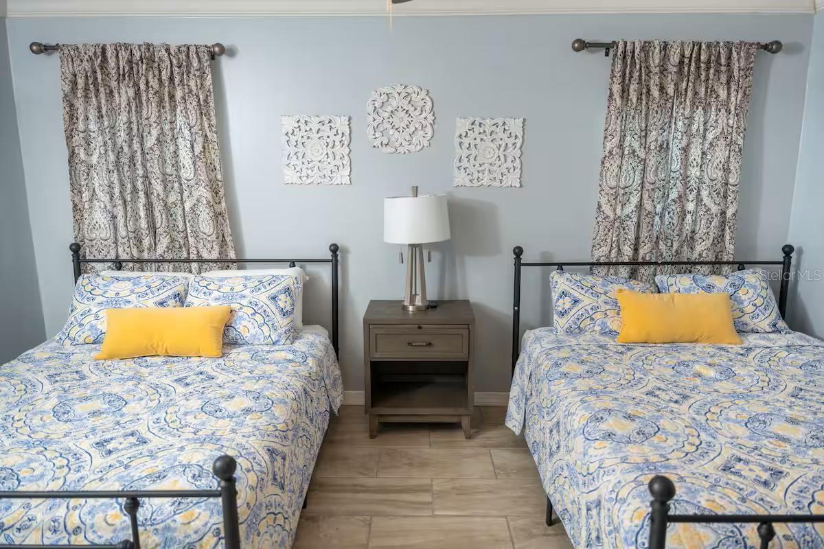 Image 11 of 13 For 914 Cimmeron Drive