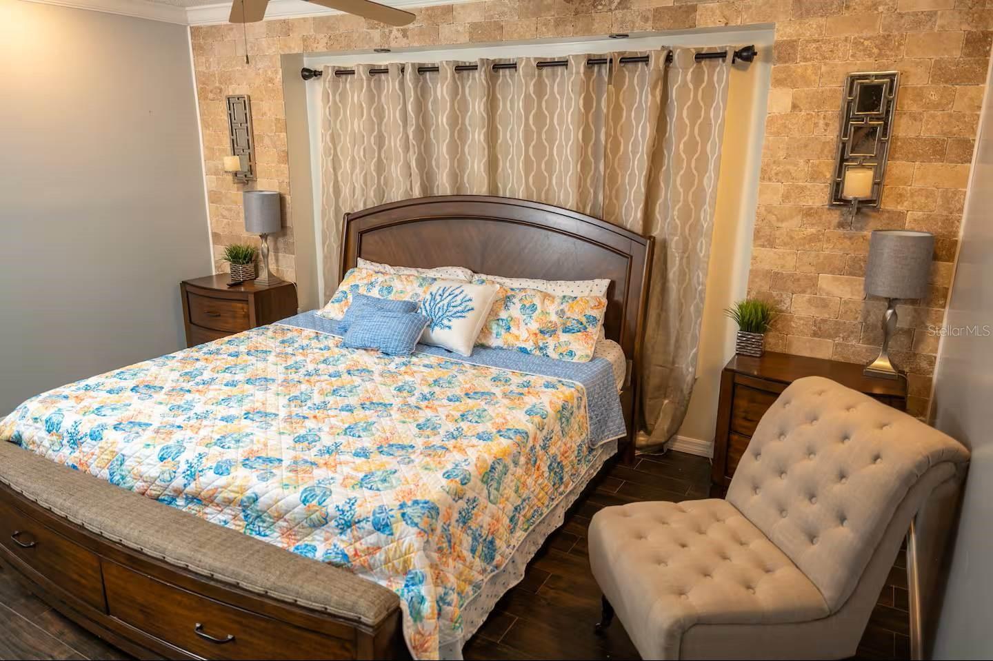 Image 6 of 13 For 914 Cimmeron Drive