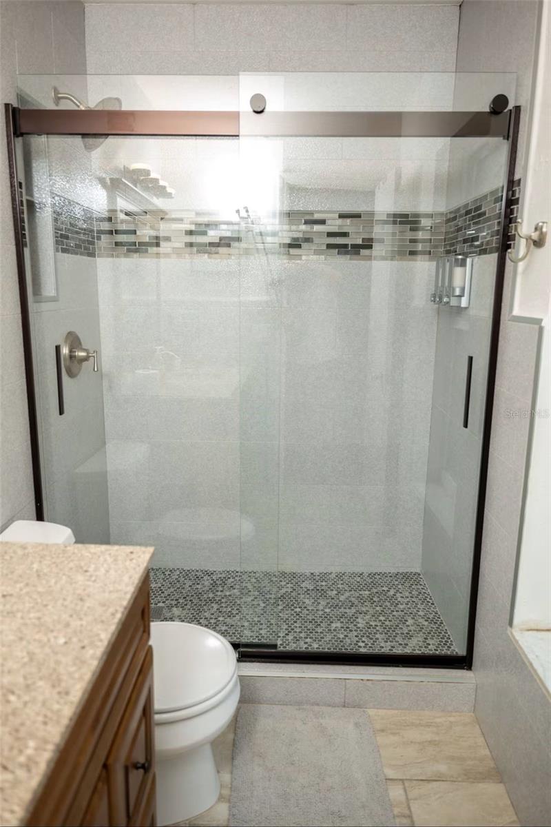 Image 8 of 13 For 914 Cimmeron Drive