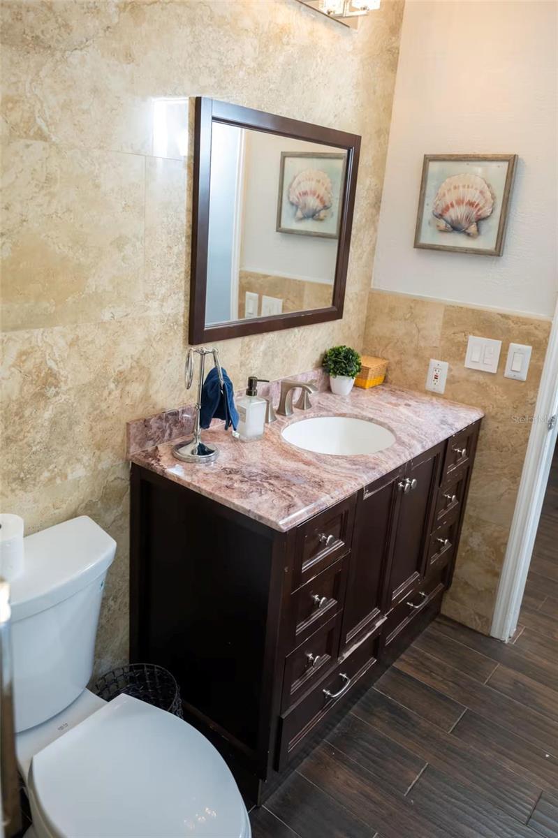 Image 9 of 13 For 914 Cimmeron Drive