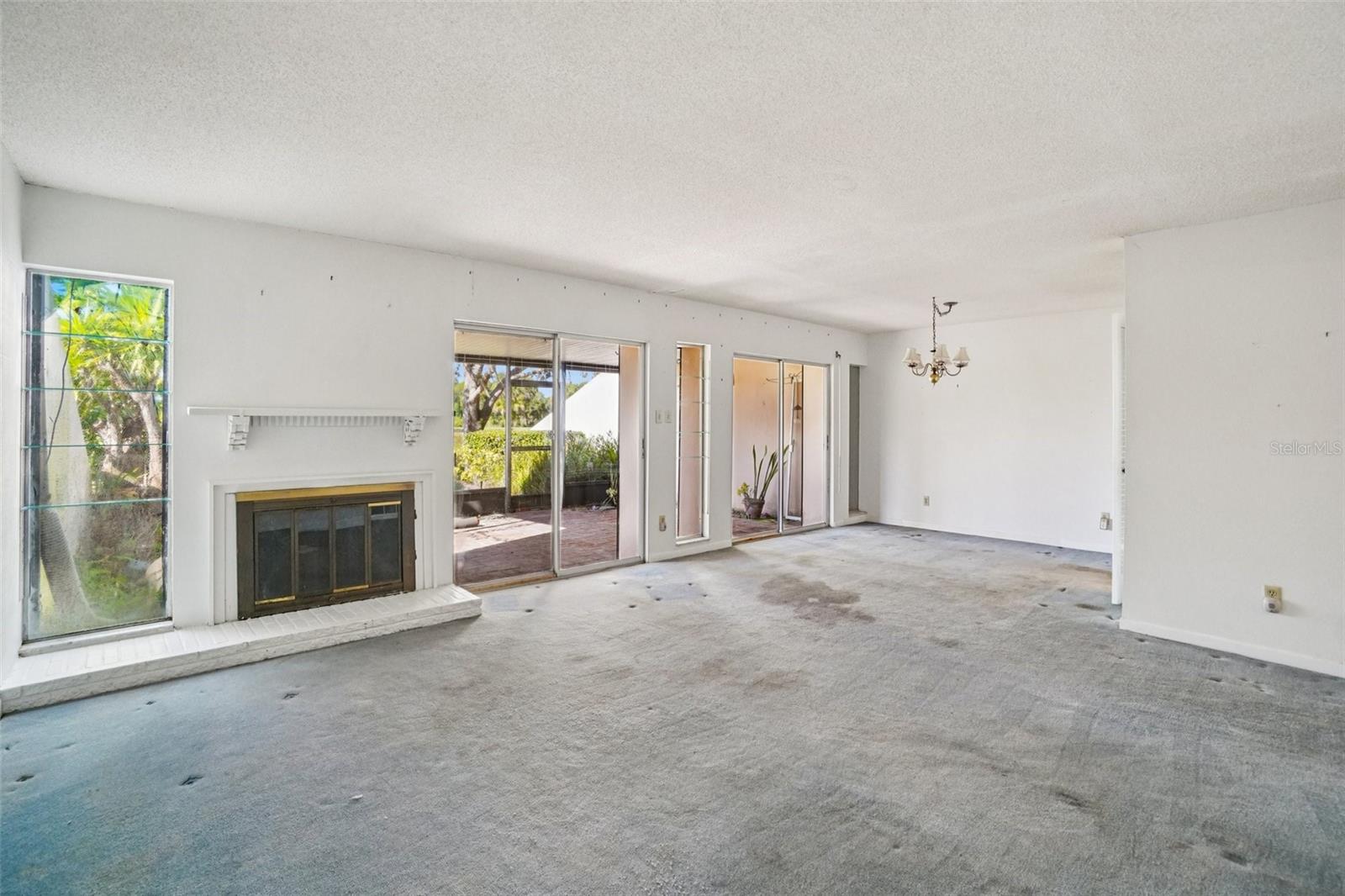 Image 16 of 41 For 7501 Cumberland Road 20