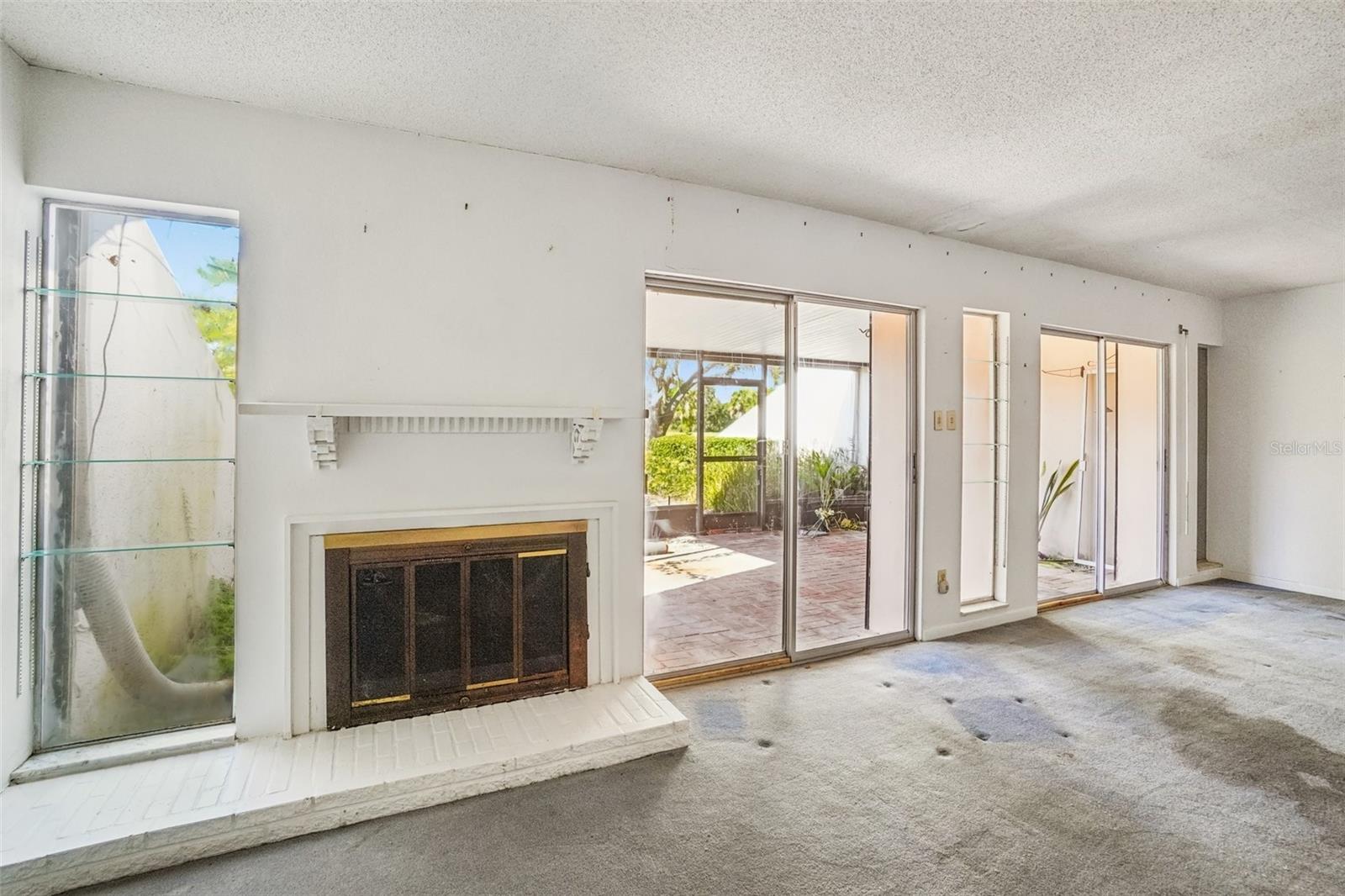 Image 18 of 41 For 7501 Cumberland Road 20