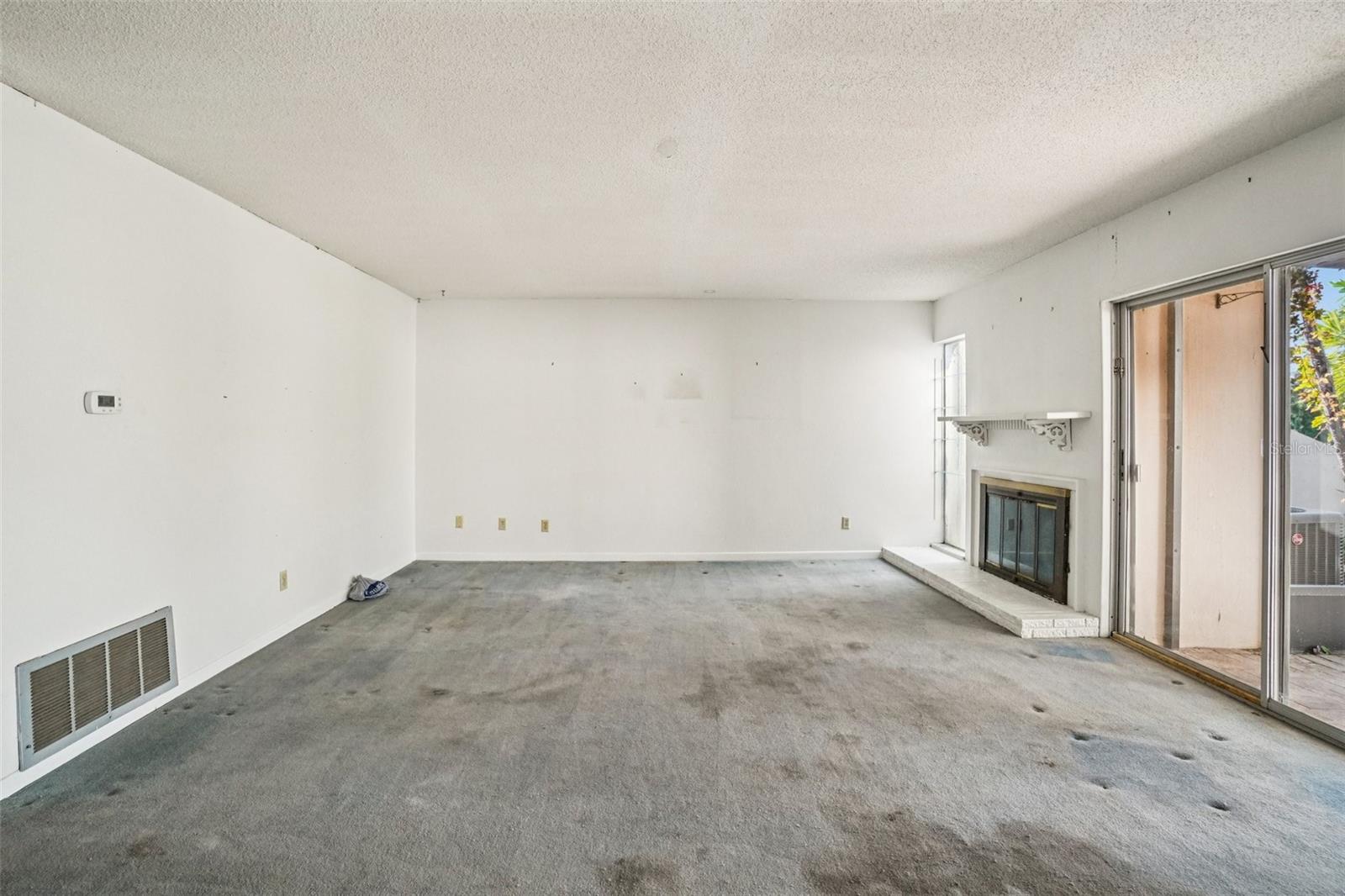 Image 19 of 41 For 7501 Cumberland Road 20