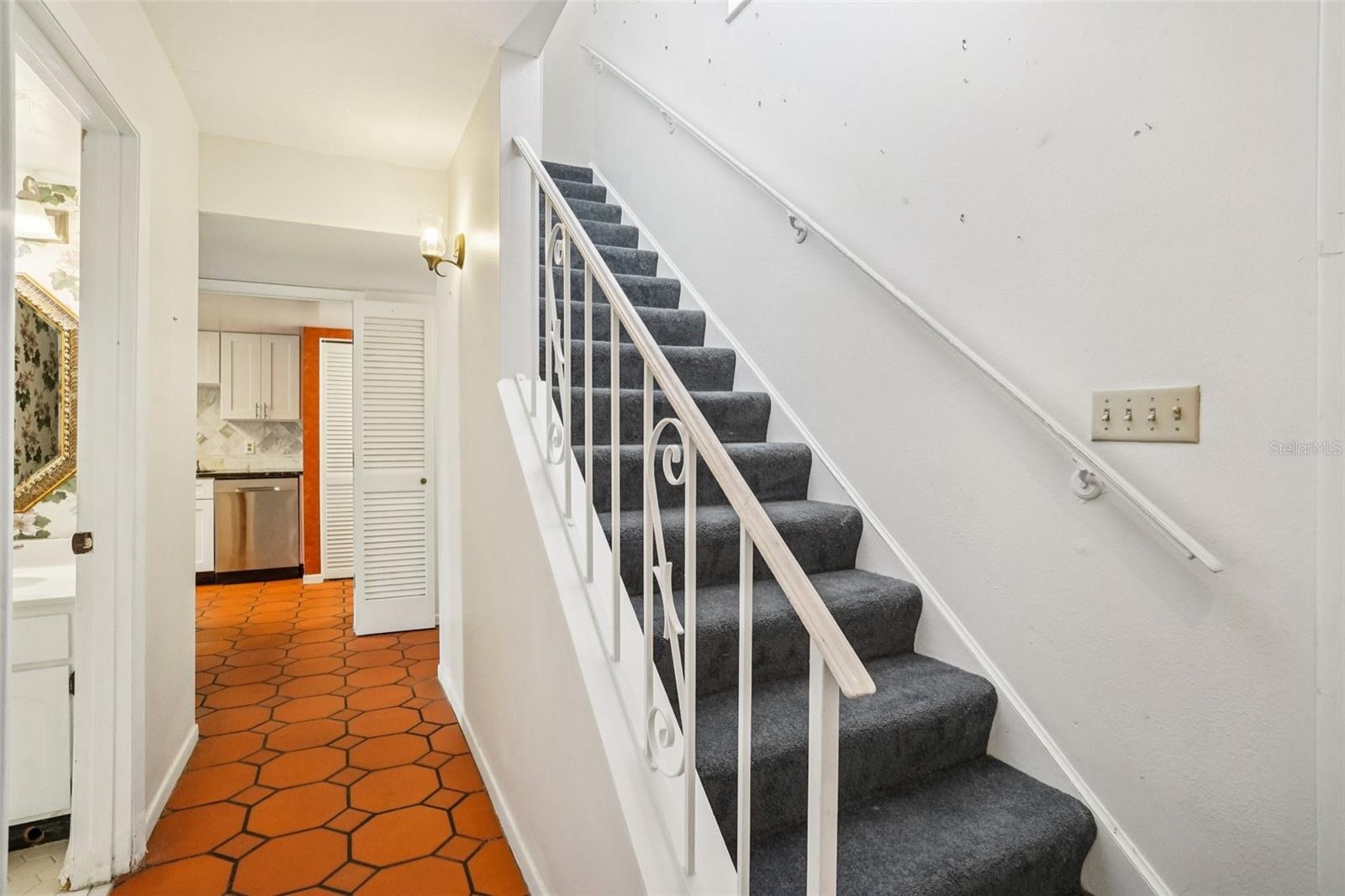 Image 29 of 41 For 7501 Cumberland Road 20