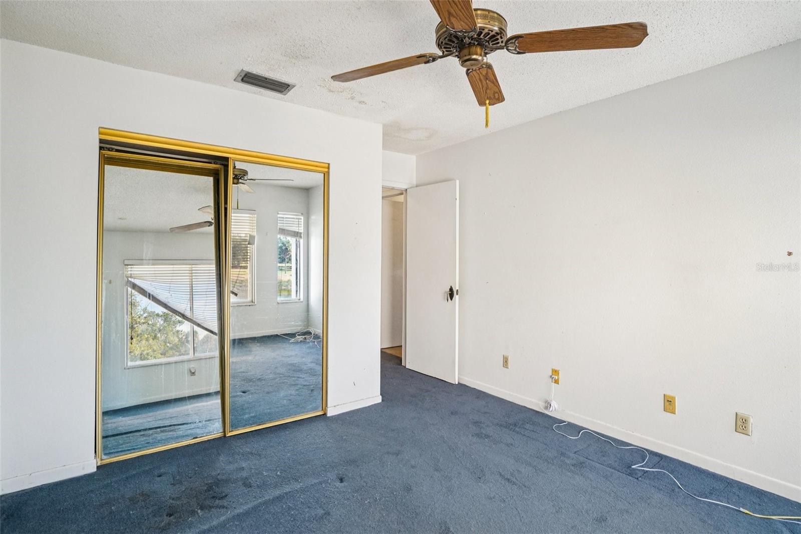 Image 31 of 41 For 7501 Cumberland Road 20