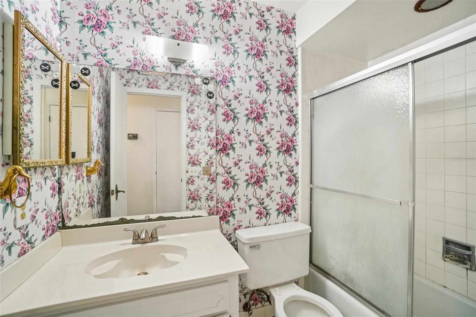 Image 33 of 41 For 7501 Cumberland Road 20