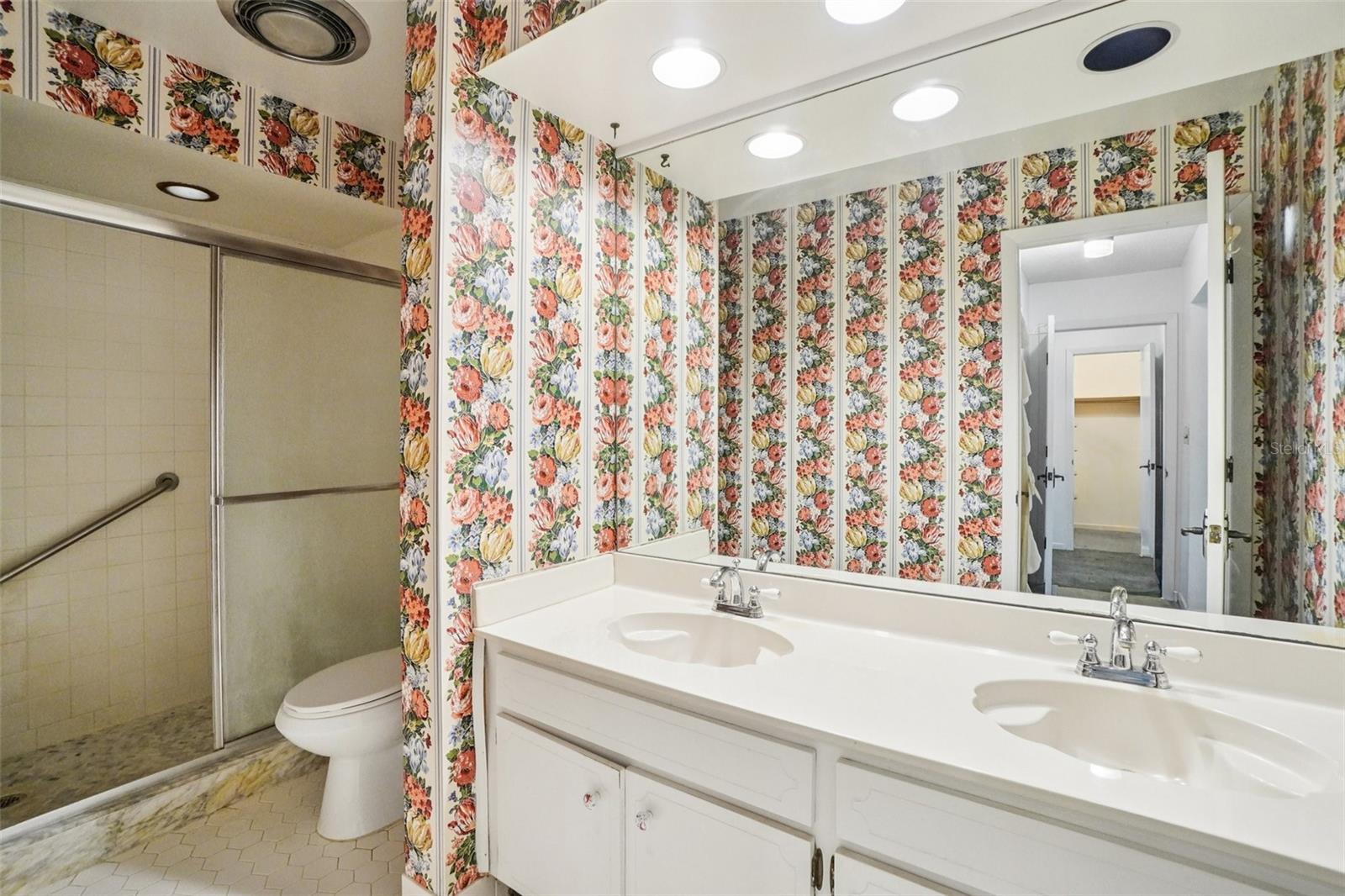 Image 37 of 41 For 7501 Cumberland Road 20