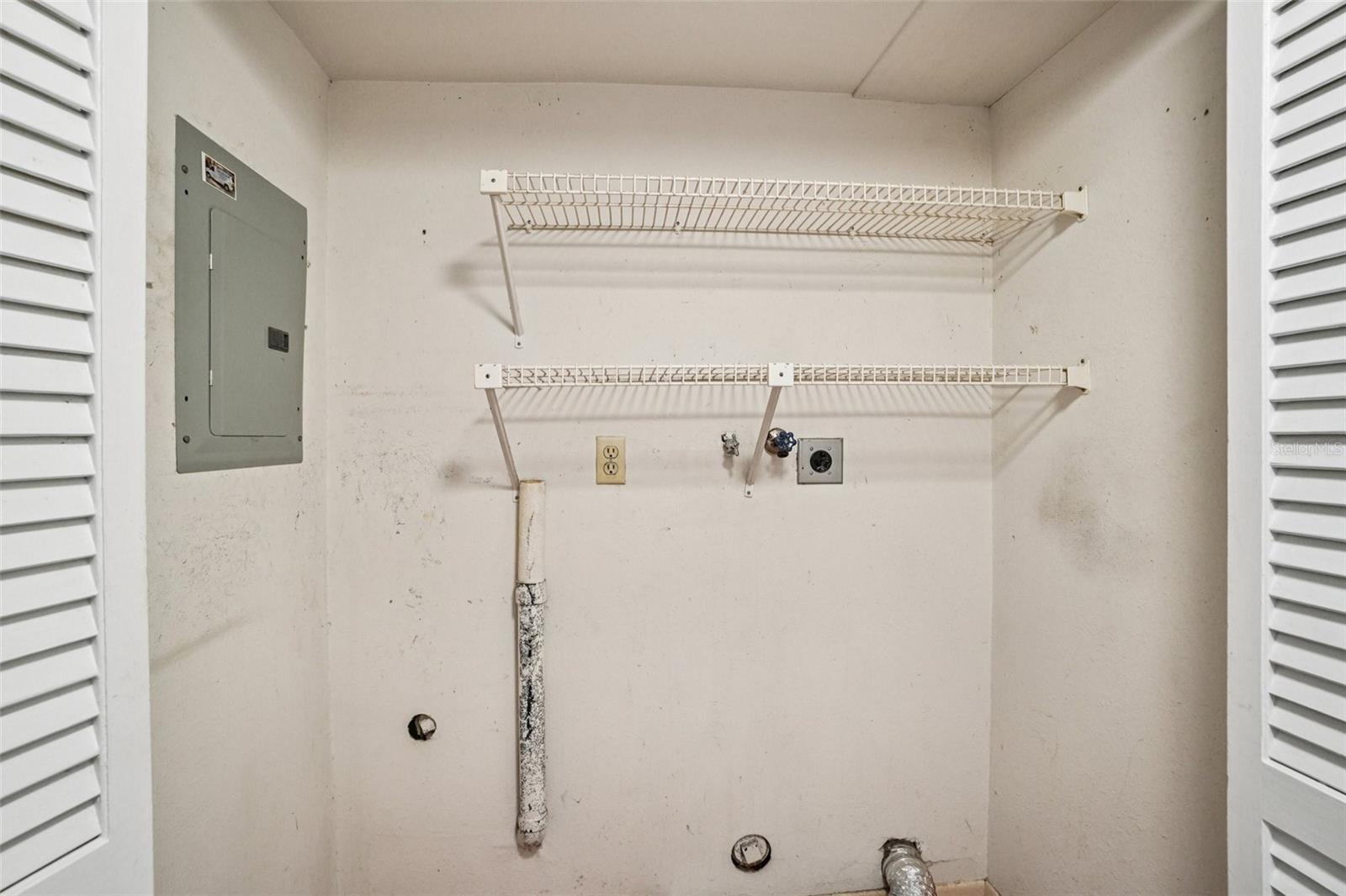 Image 40 of 41 For 7501 Cumberland Road 20