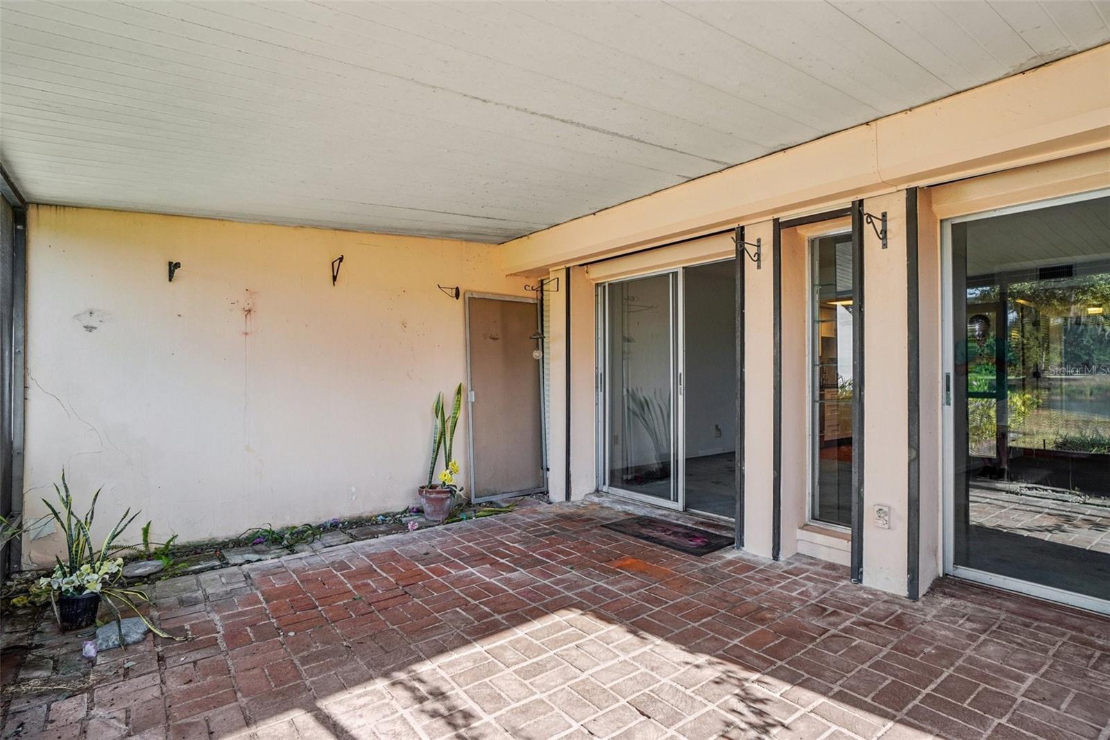 Image 7 of 41 For 7501 Cumberland Road 20