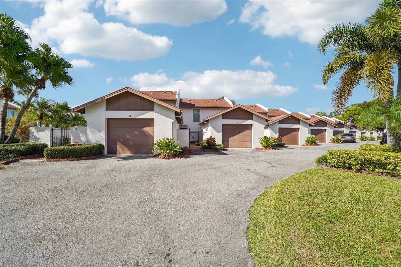 Image 8 of 41 For 7501 Cumberland Road 20