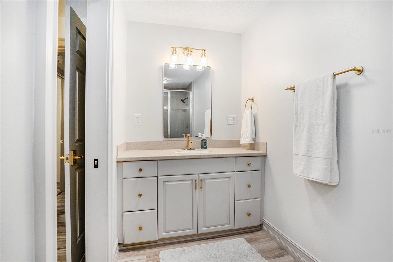 Image 16 of 26 For 403 Carolina Avenue