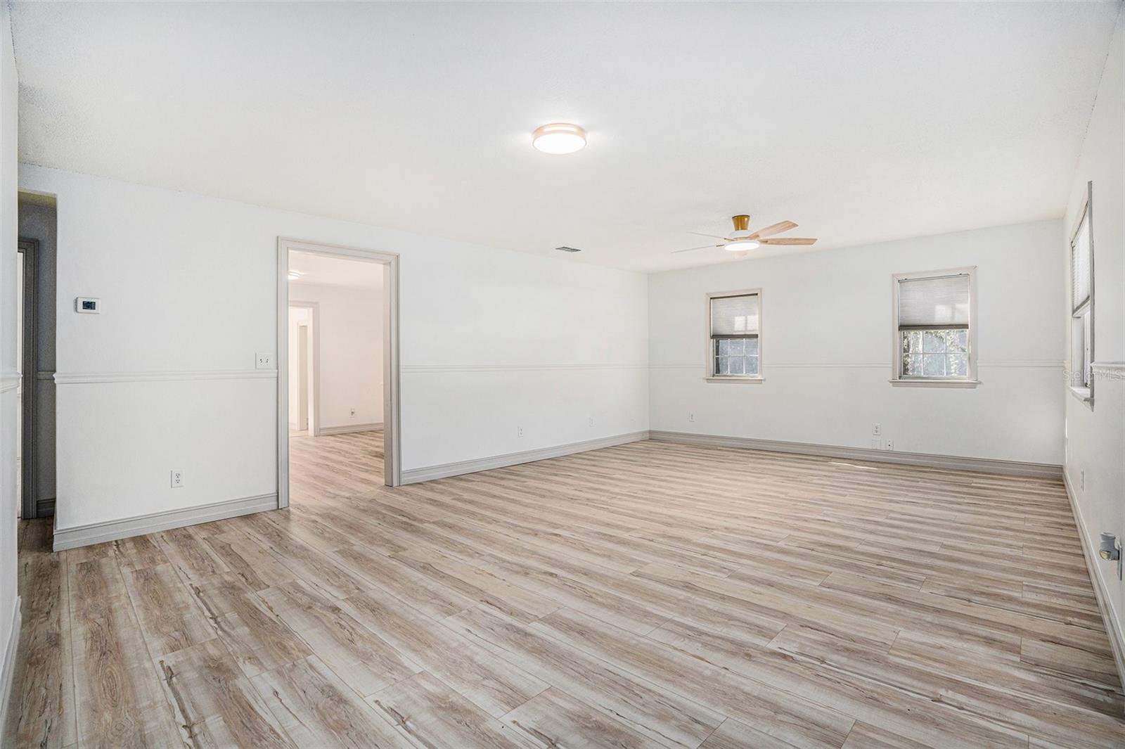 Image 6 of 26 For 403 Carolina Avenue