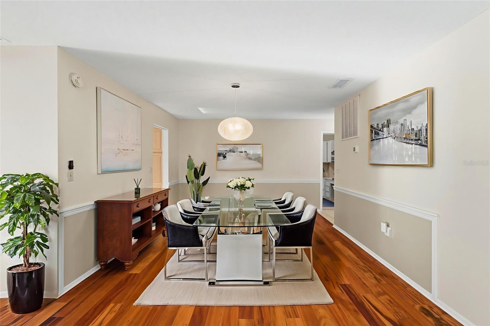 Image 7 of 64 For 6188 80th Street N 310