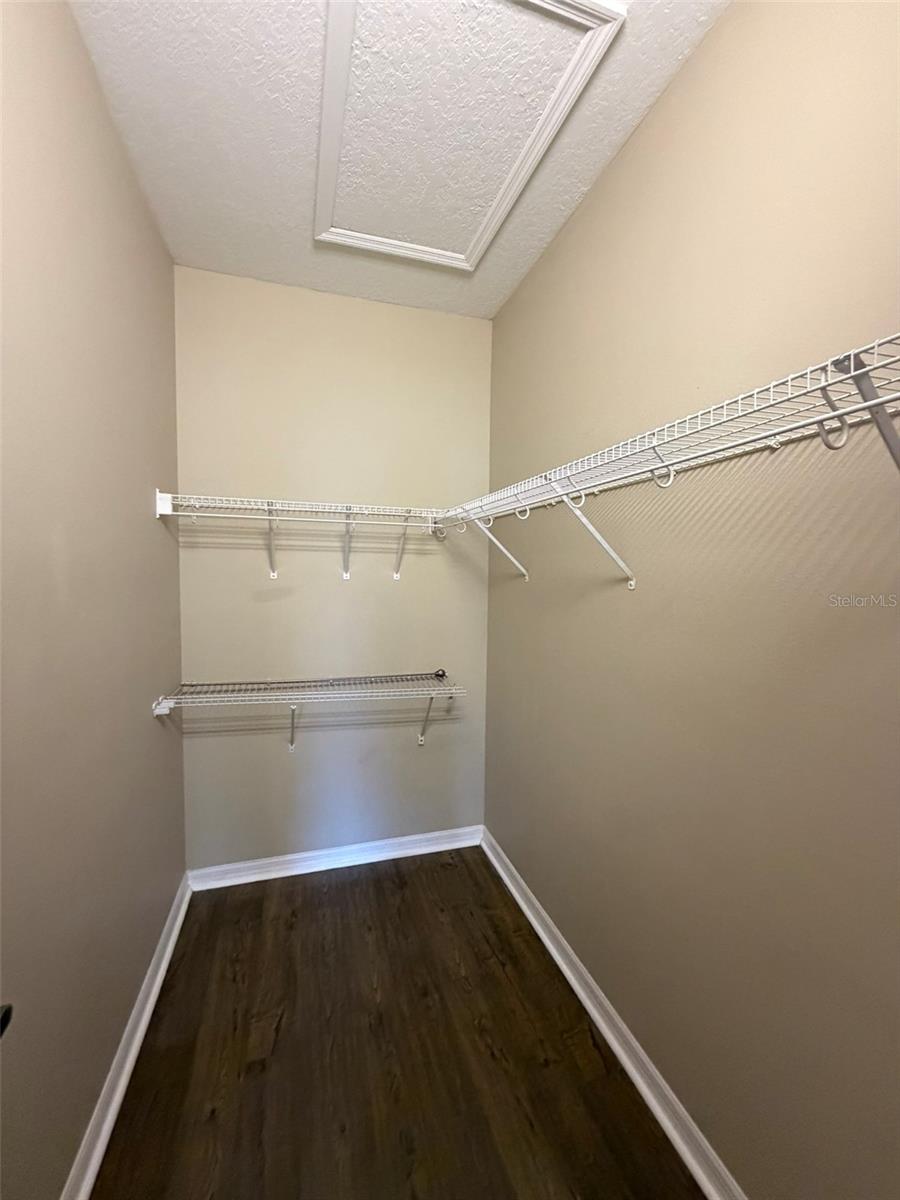 Image 20 of 23 For 2947 Willowleaf Lane