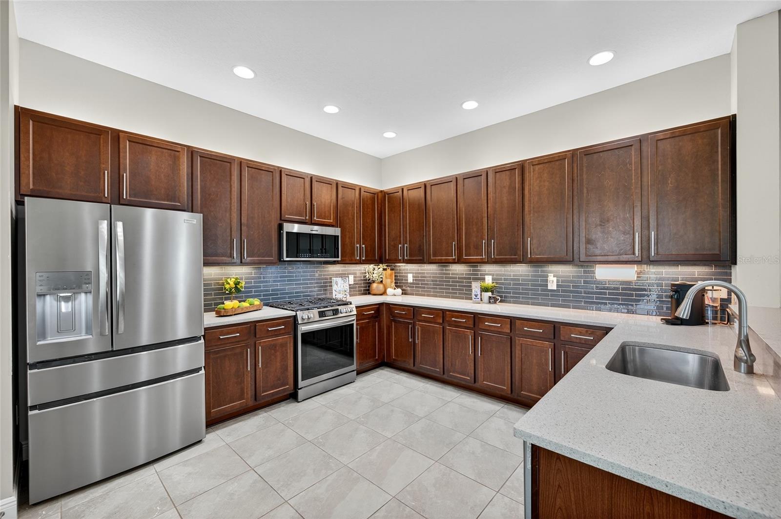 Image 13 of 45 For 2871 Tarragona Way