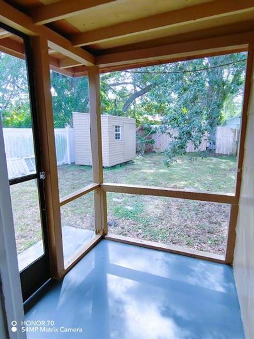 Image 10 of 11 For 823 16th Avenue Sw