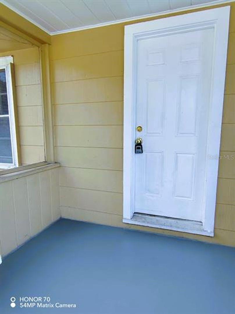 Image 2 of 11 For 823 16th Avenue Sw