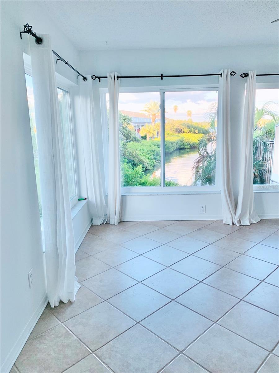 Image 13 of 44 For 835 Gulf Boulevard 101