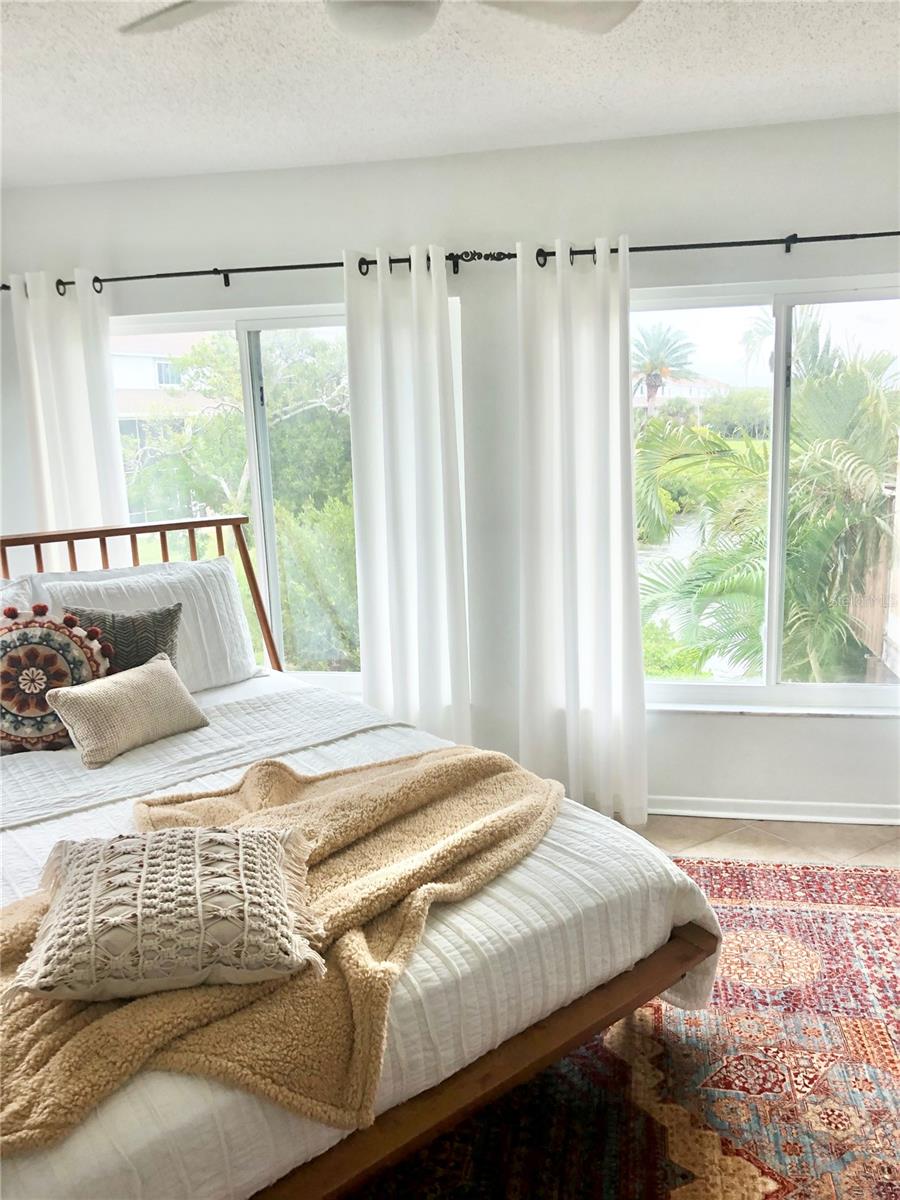 Image 15 of 44 For 835 Gulf Boulevard 101