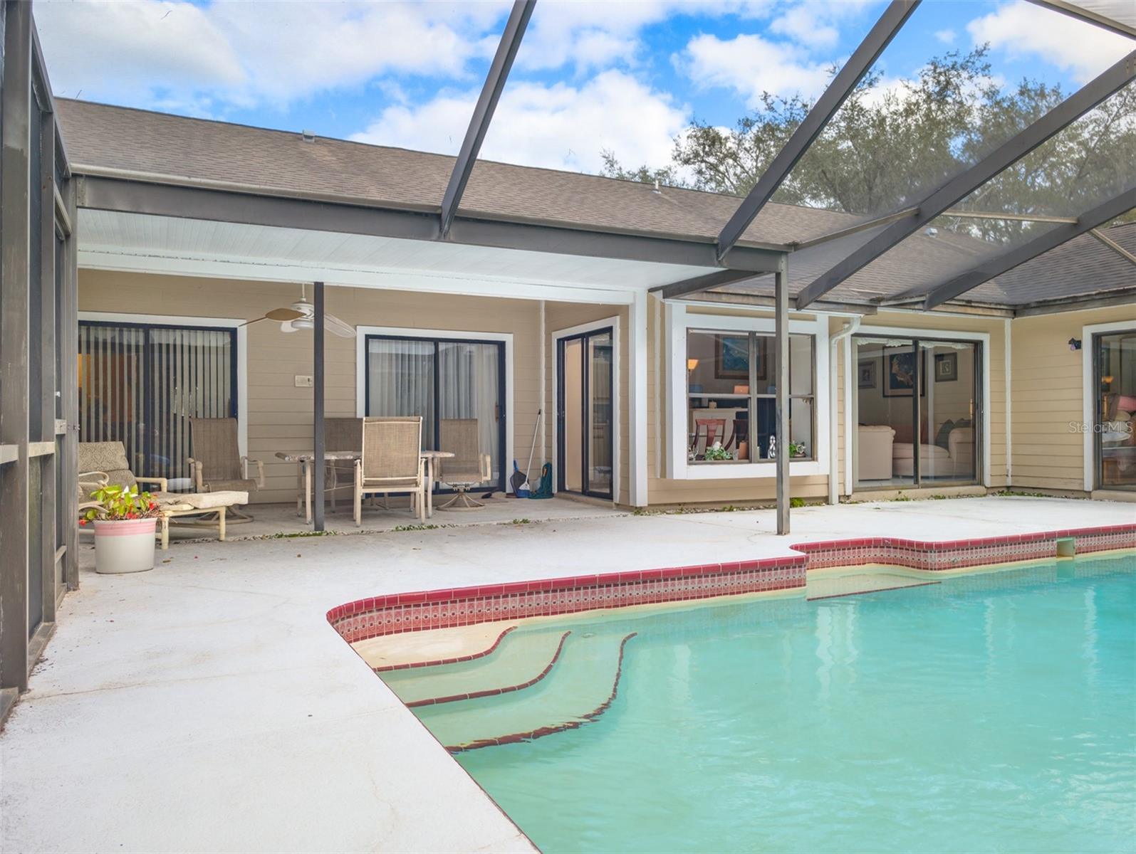 Image 10 of 61 For 346 Carson Lane