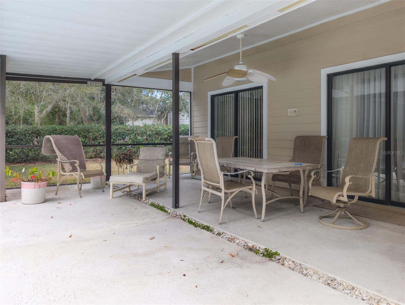 Image 11 of 61 For 346 Carson Lane