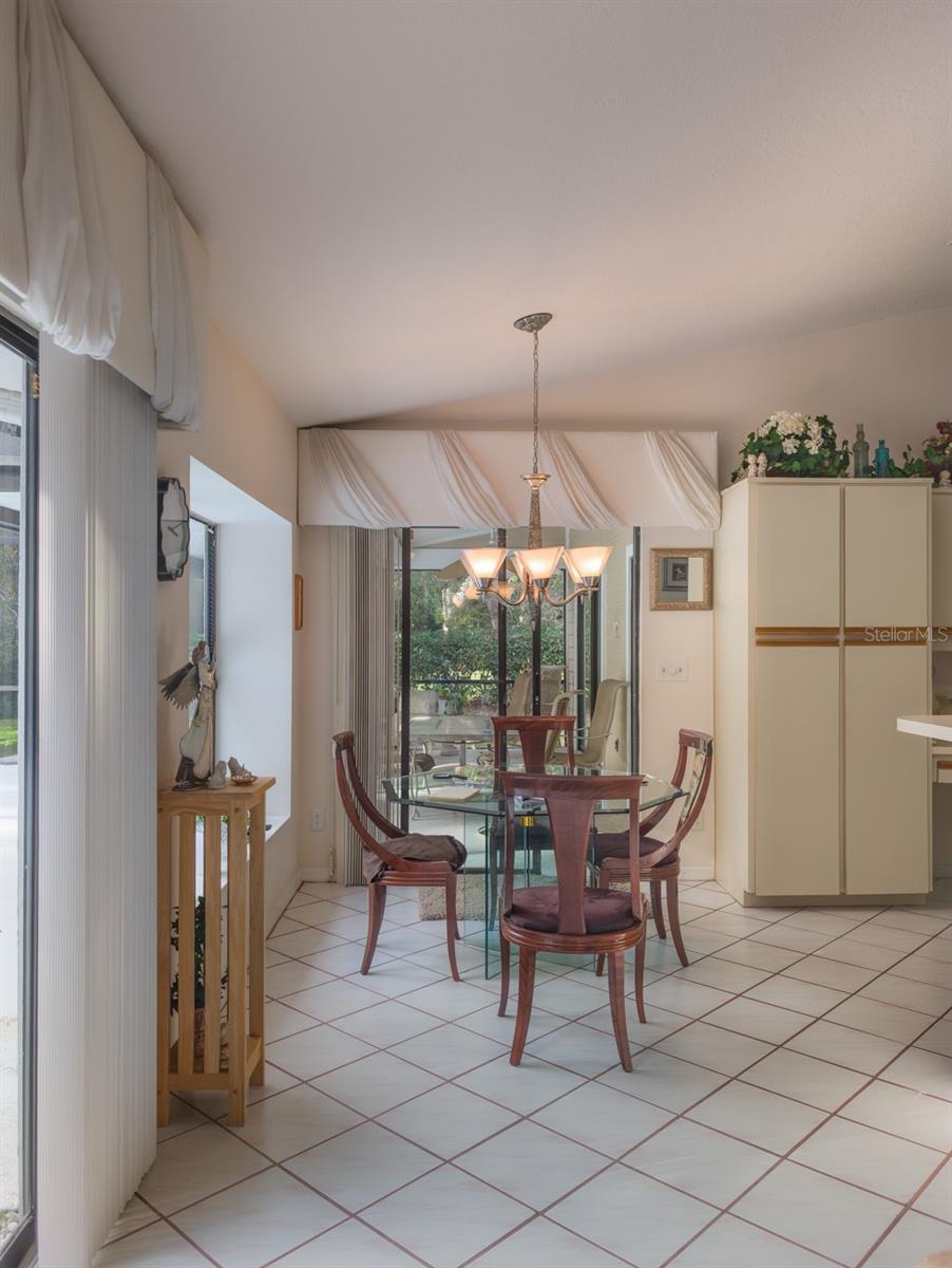 Image 13 of 61 For 346 Carson Lane