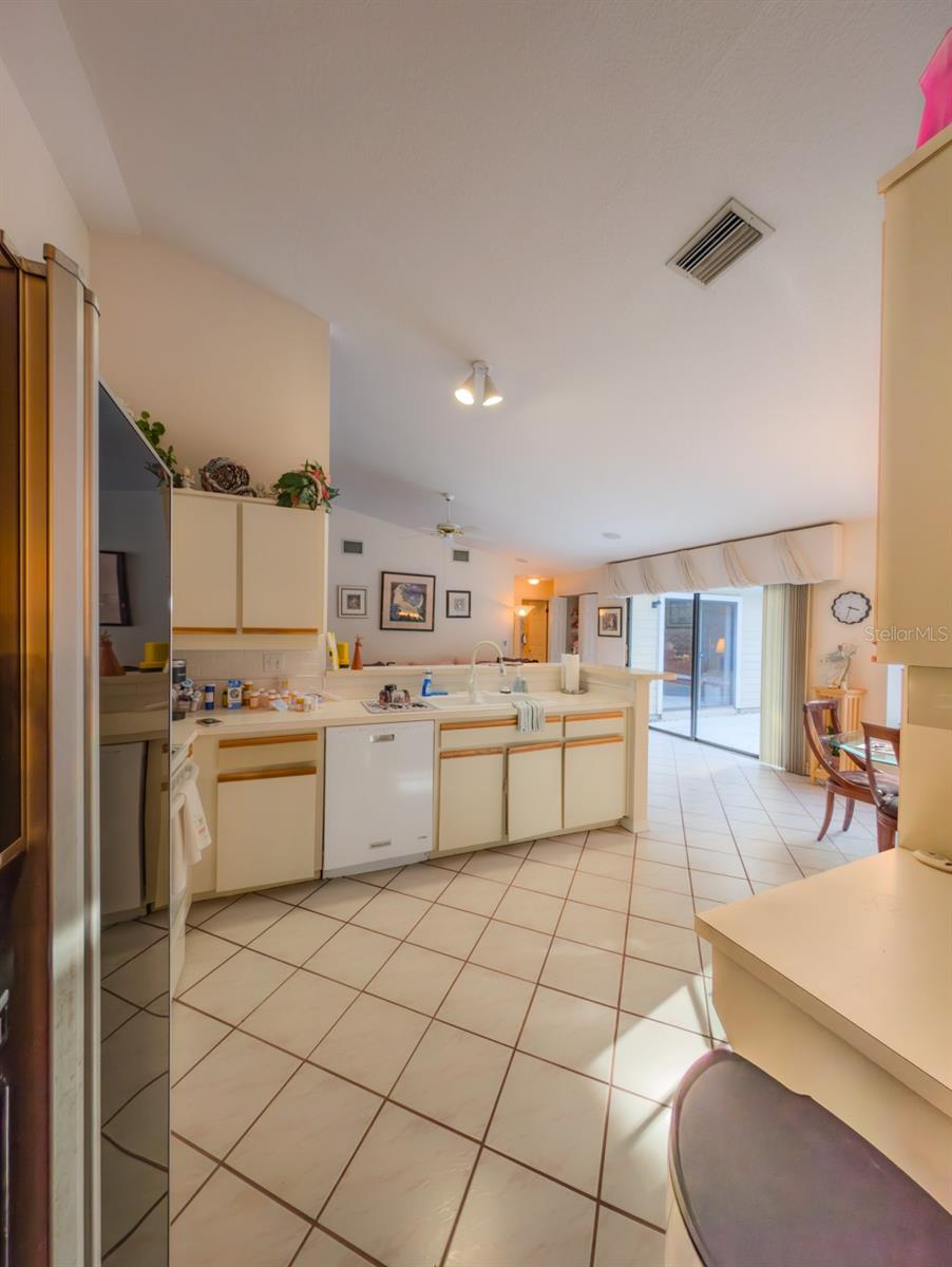 Image 15 of 61 For 346 Carson Lane