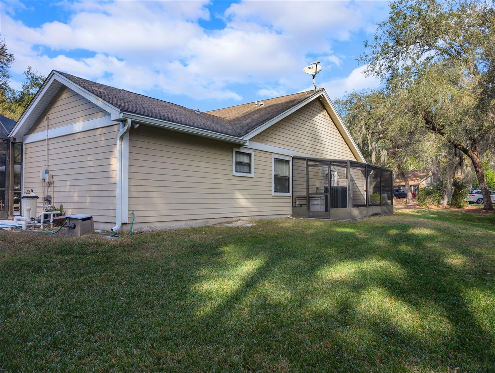 Image 26 of 61 For 346 Carson Lane