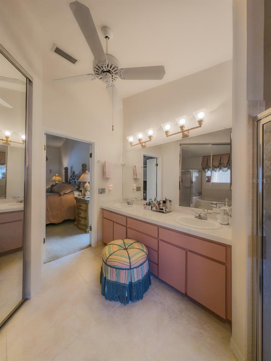 Image 30 of 61 For 346 Carson Lane