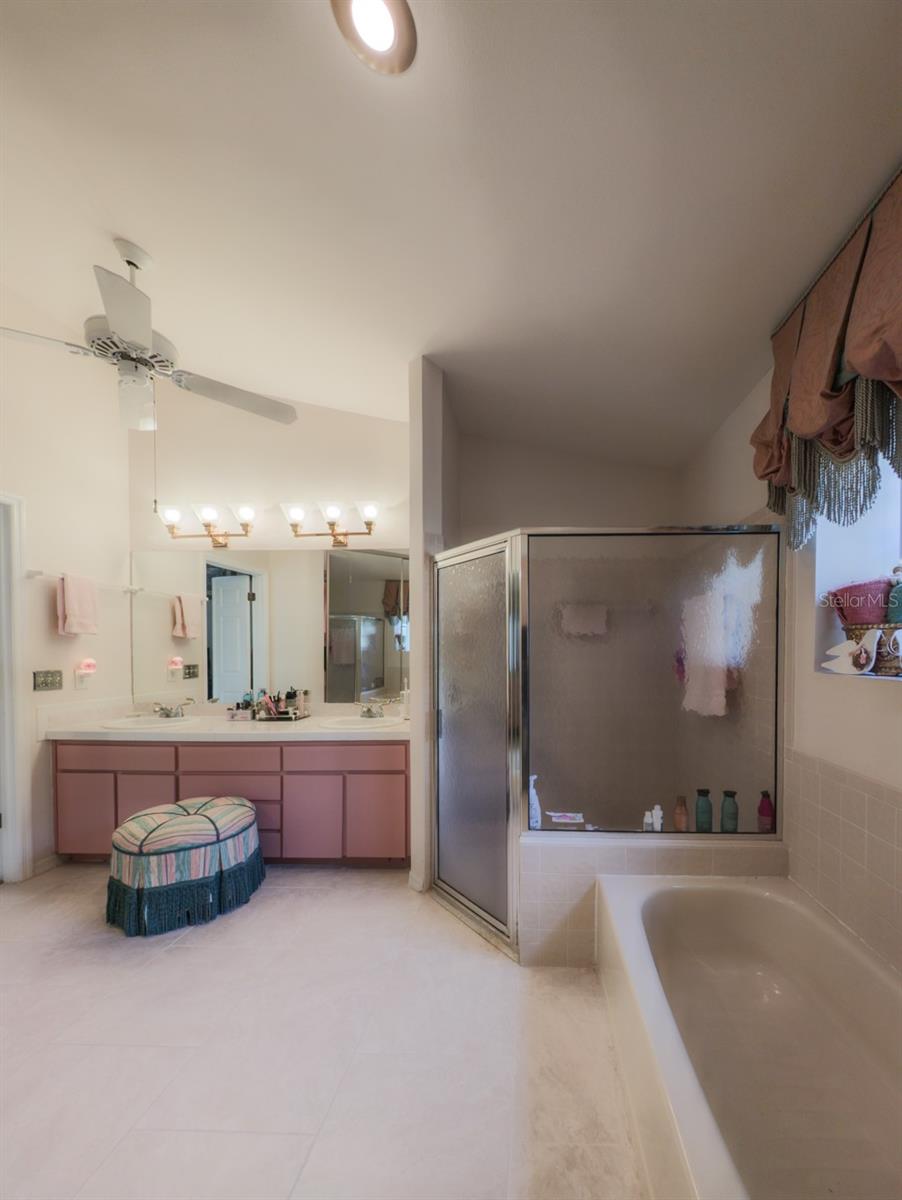 Image 34 of 61 For 346 Carson Lane