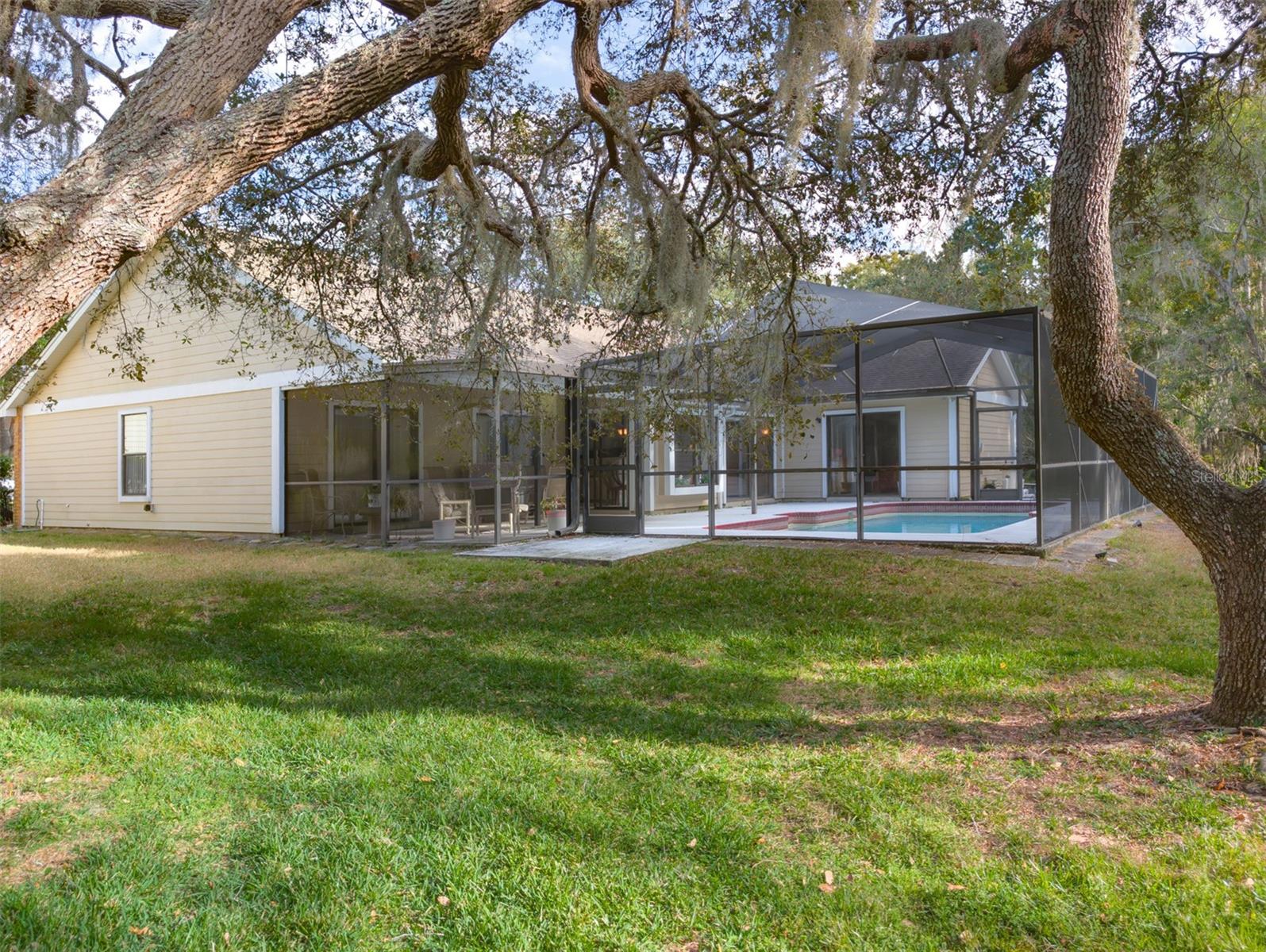 Image 40 of 61 For 346 Carson Lane