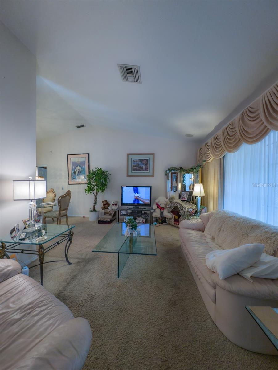 Image 8 of 61 For 346 Carson Lane