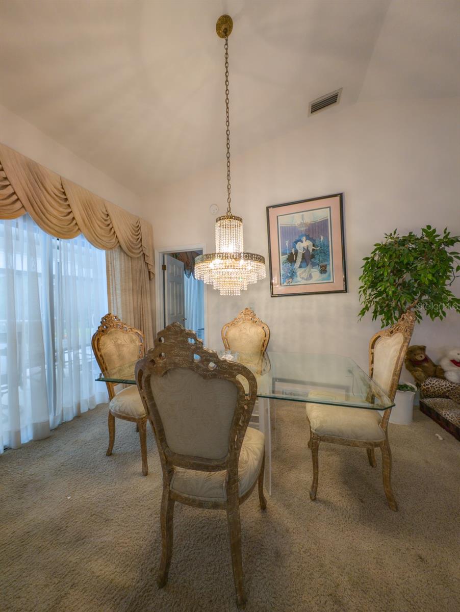 Image 9 of 61 For 346 Carson Lane