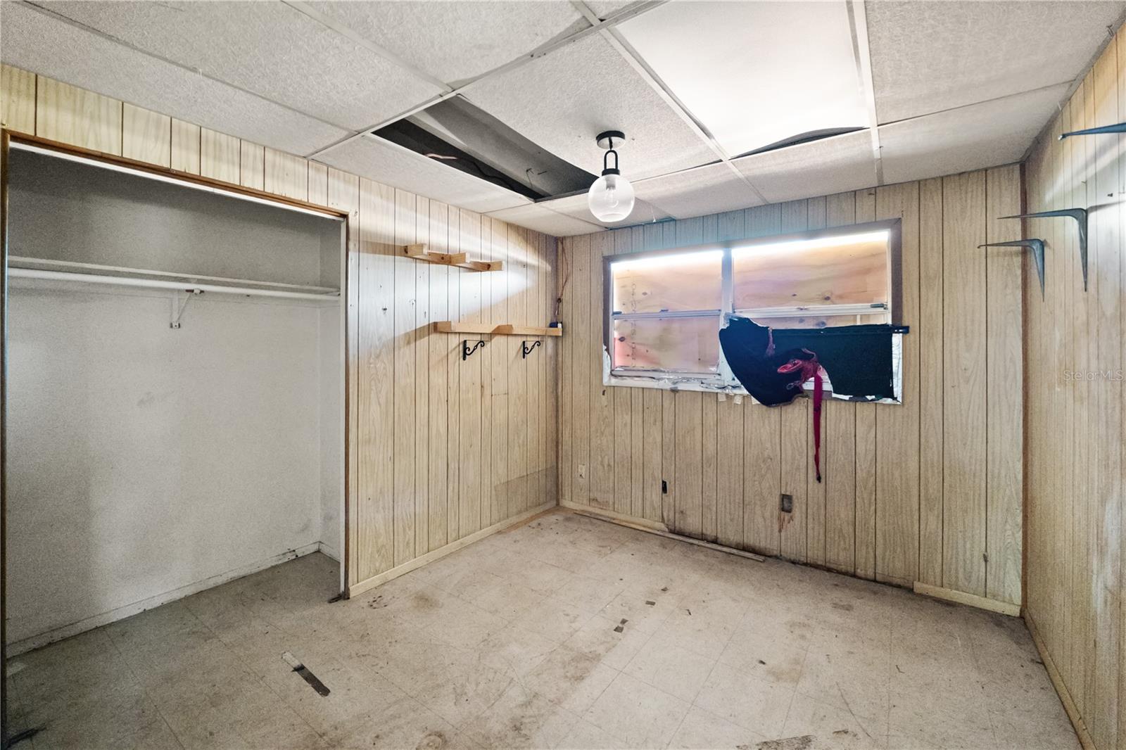 Image 3 of 15 For 1703 Warrington Way