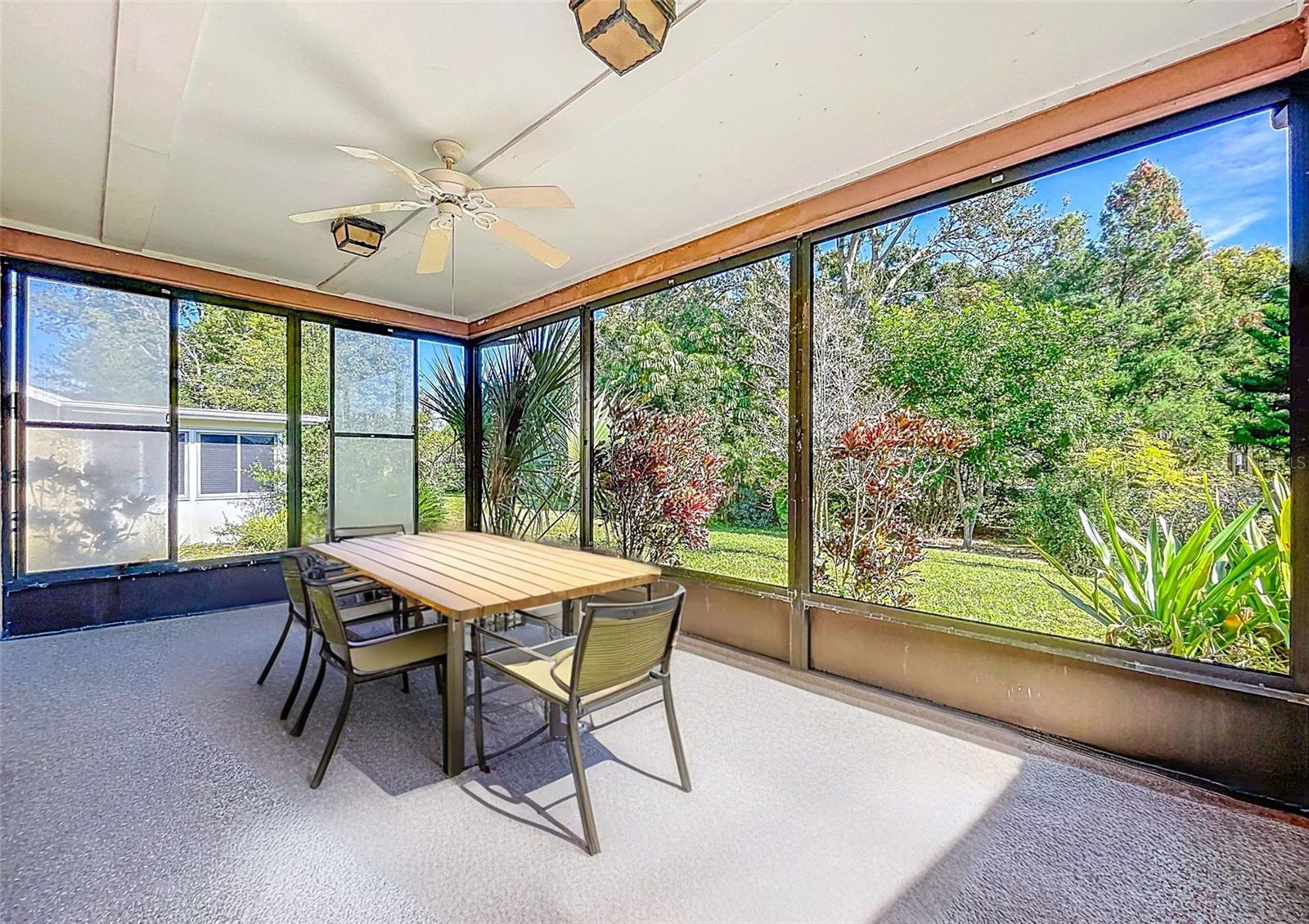 Image 24 of 51 For 1637 Caledonia Drive