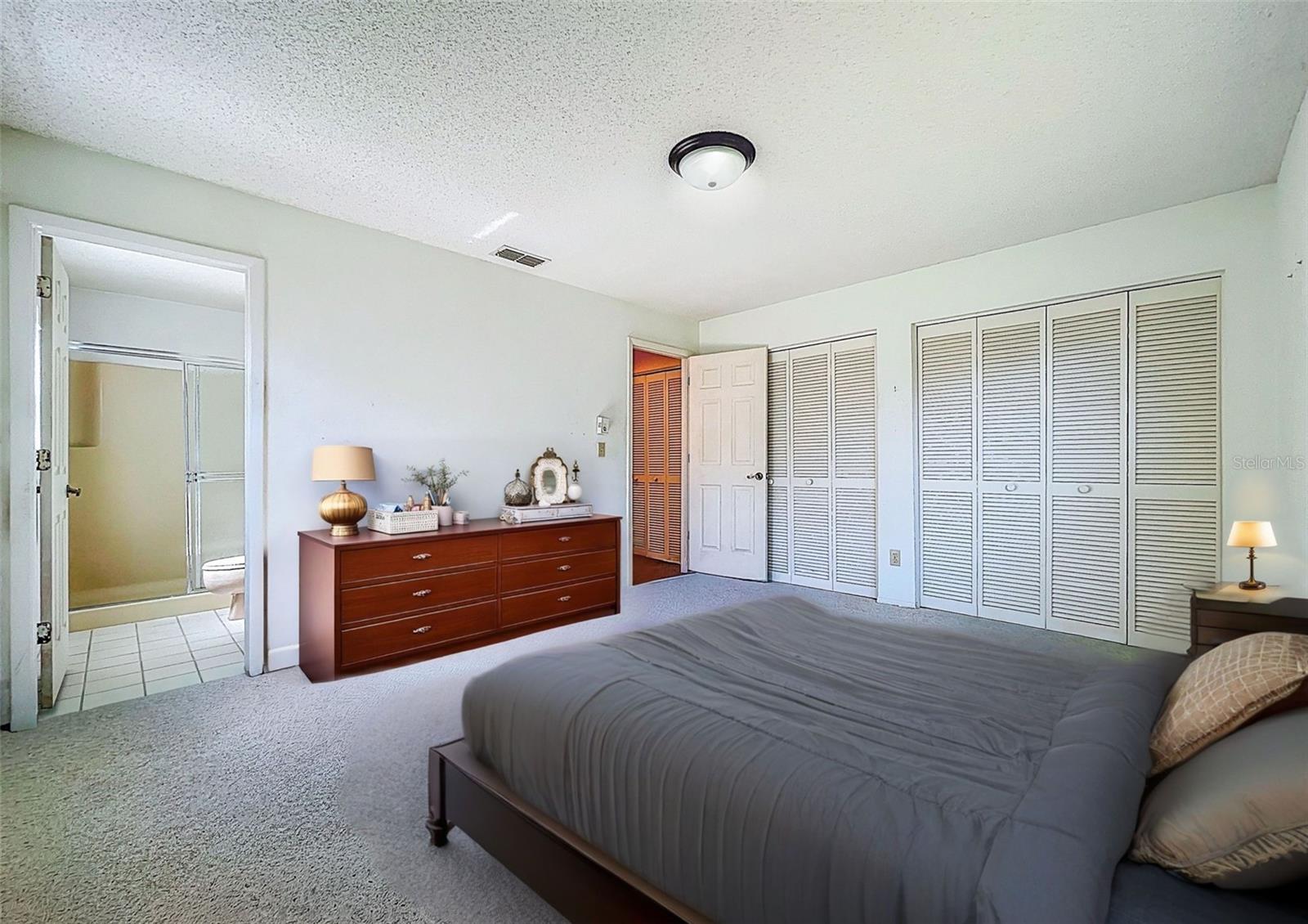 Image 27 of 51 For 1637 Caledonia Drive