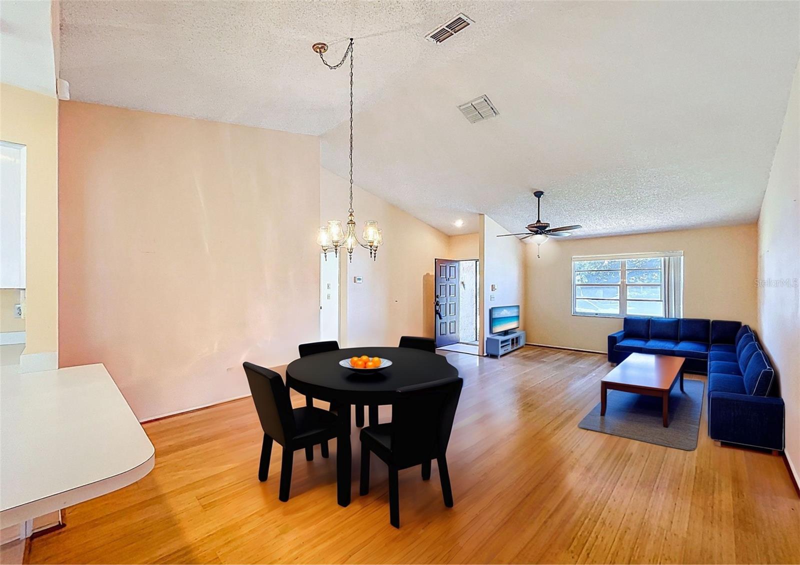 Image 9 of 51 For 1637 Caledonia Drive