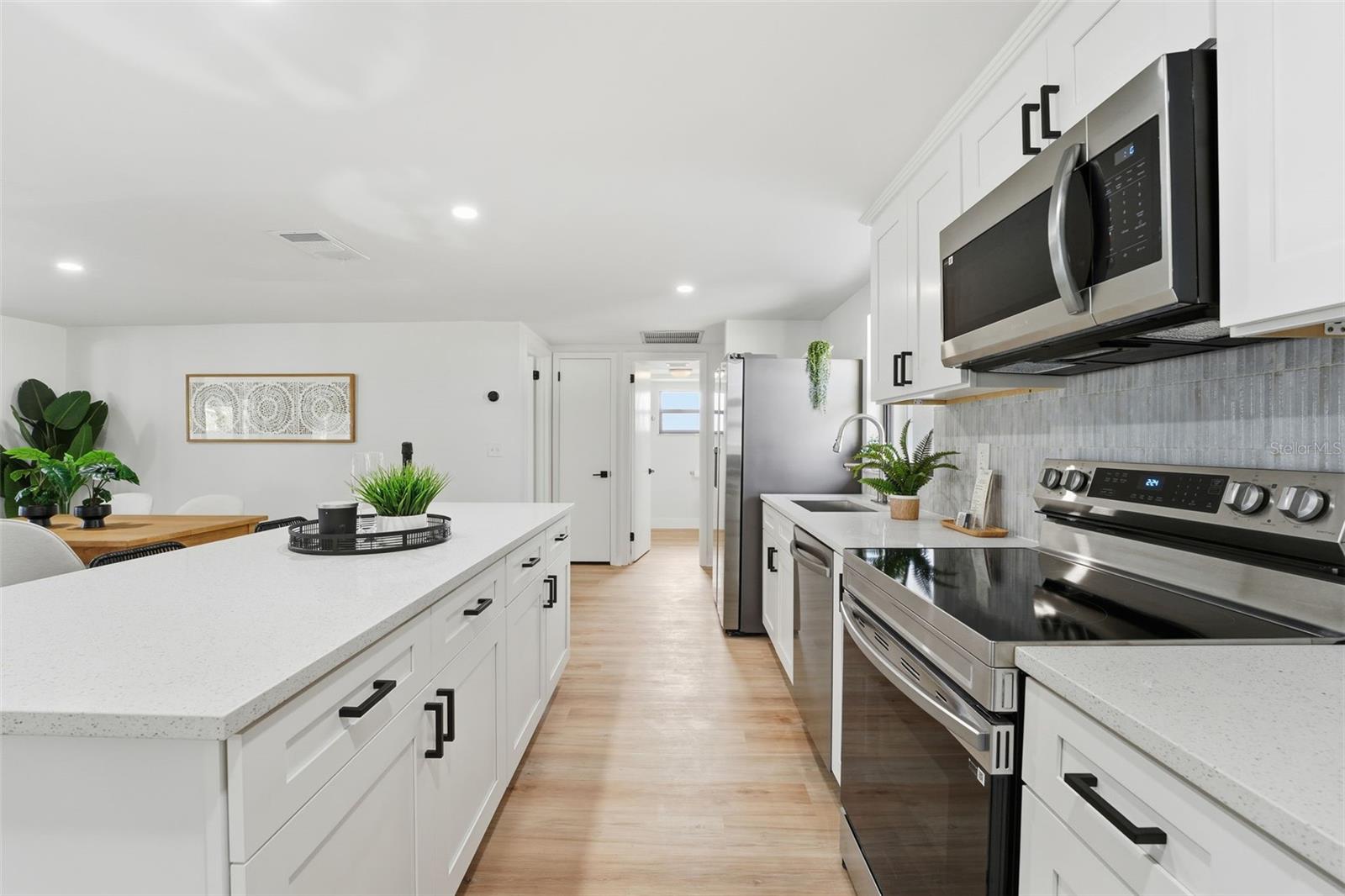 Image 8 of 30 For 2551 12th Street