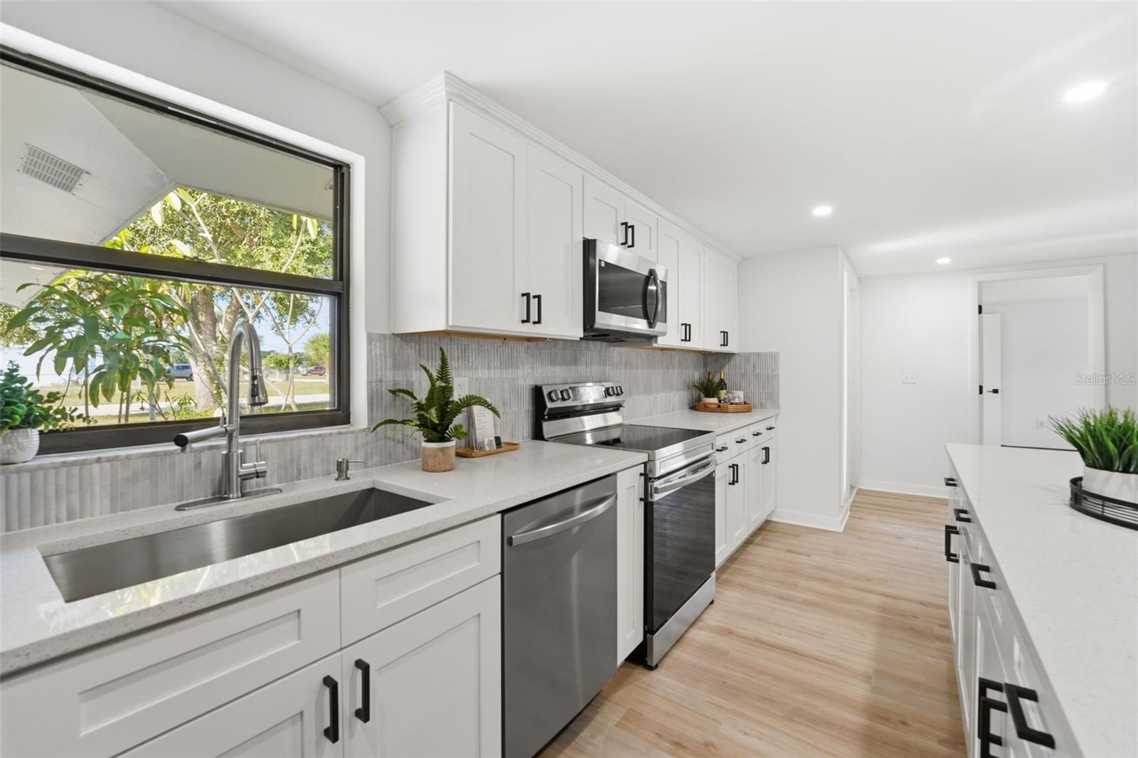 Image 9 of 30 For 2551 12th Street