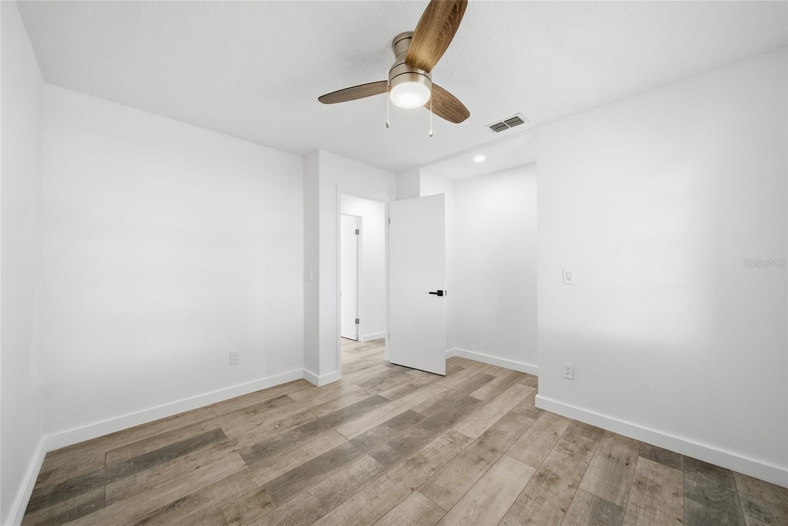 Image 12 of 34 For 34815 Gardenia Way