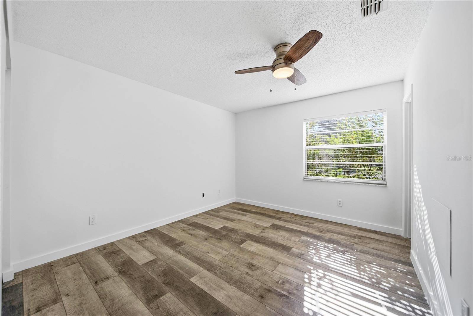 Image 13 of 34 For 34815 Gardenia Way