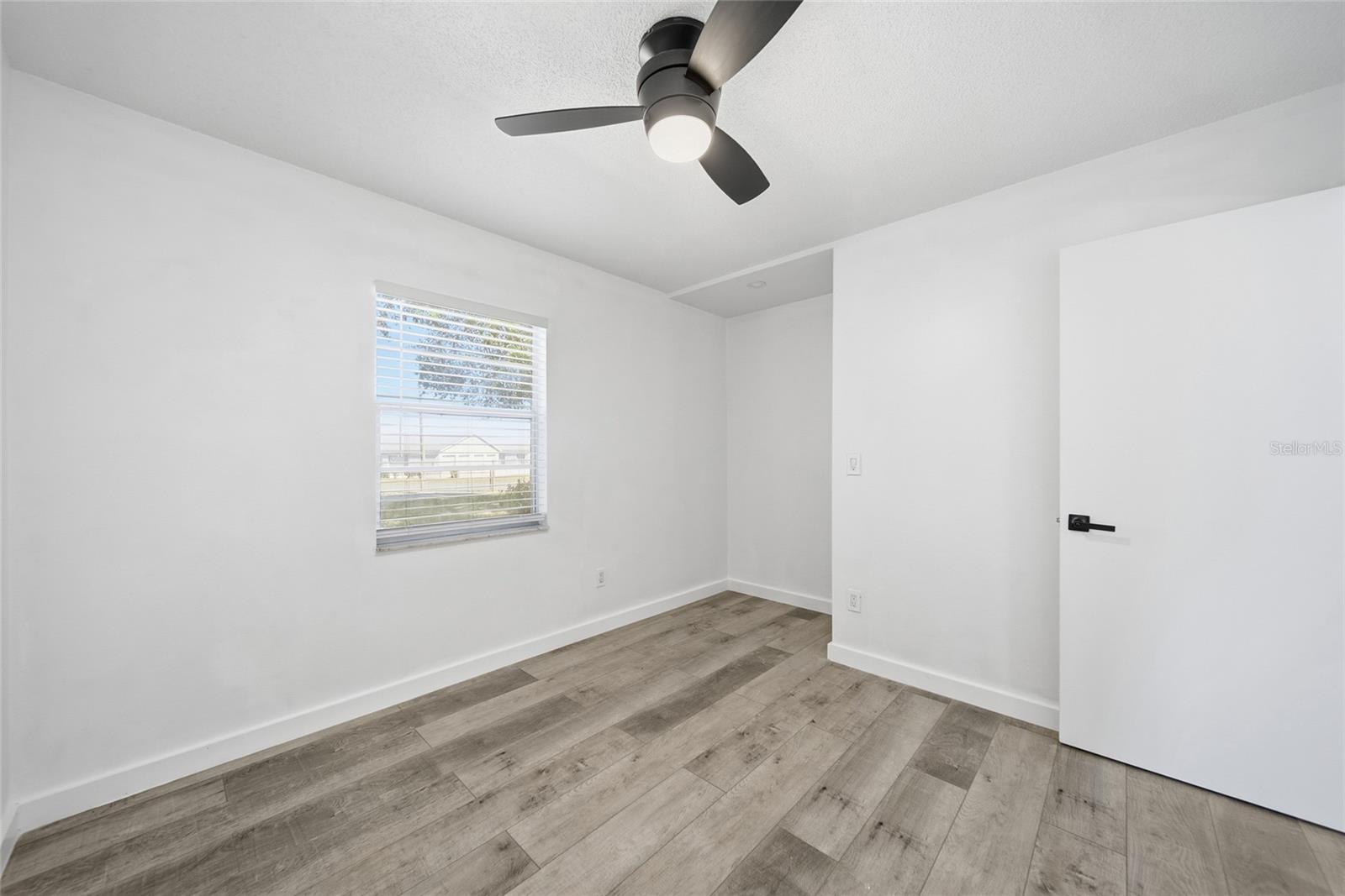 Image 16 of 34 For 34815 Gardenia Way