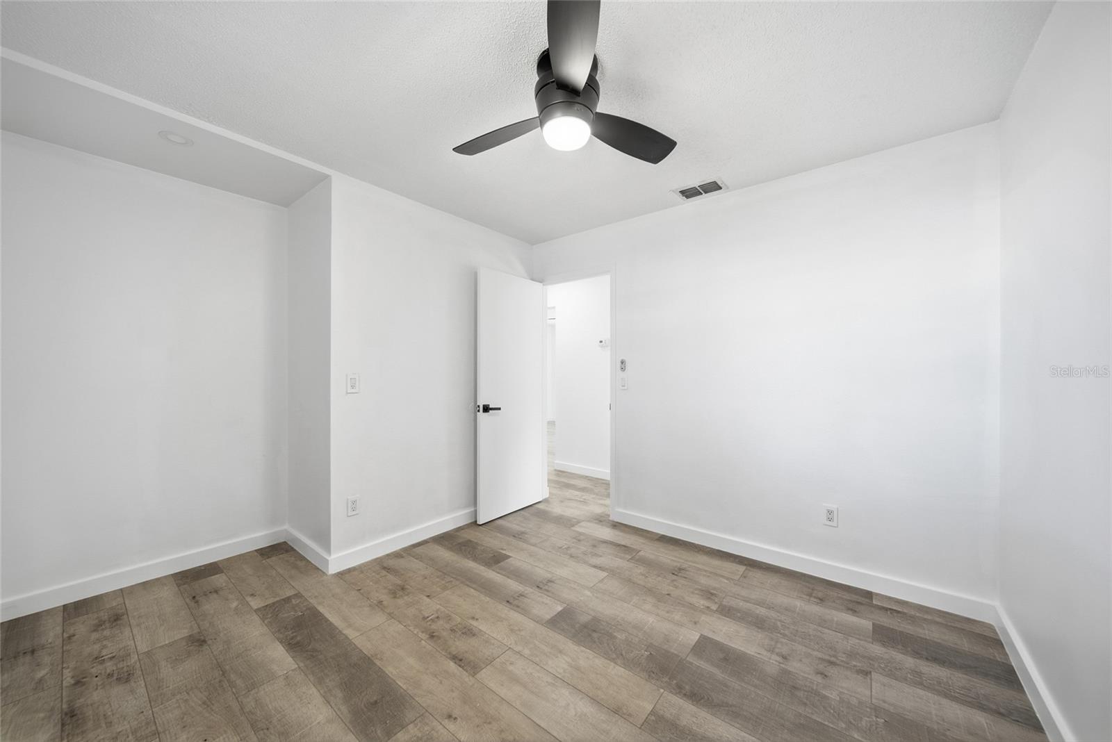 Image 17 of 34 For 34815 Gardenia Way