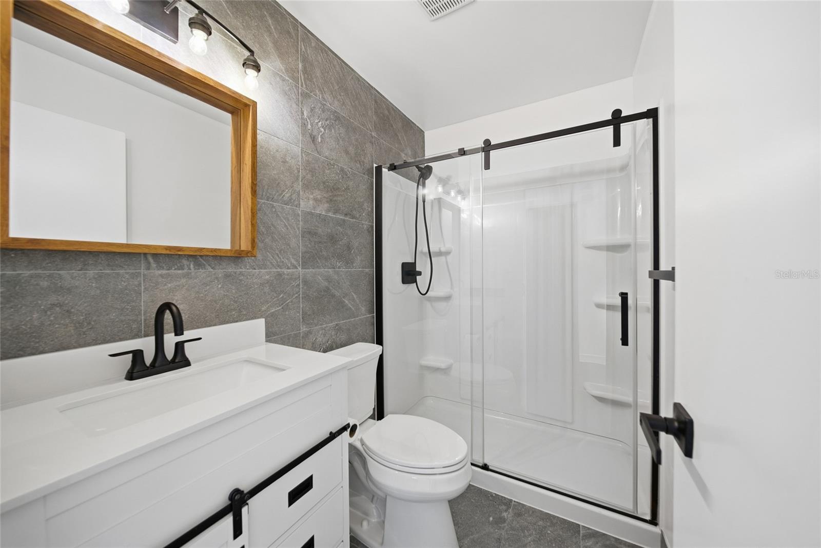 Image 18 of 34 For 34815 Gardenia Way